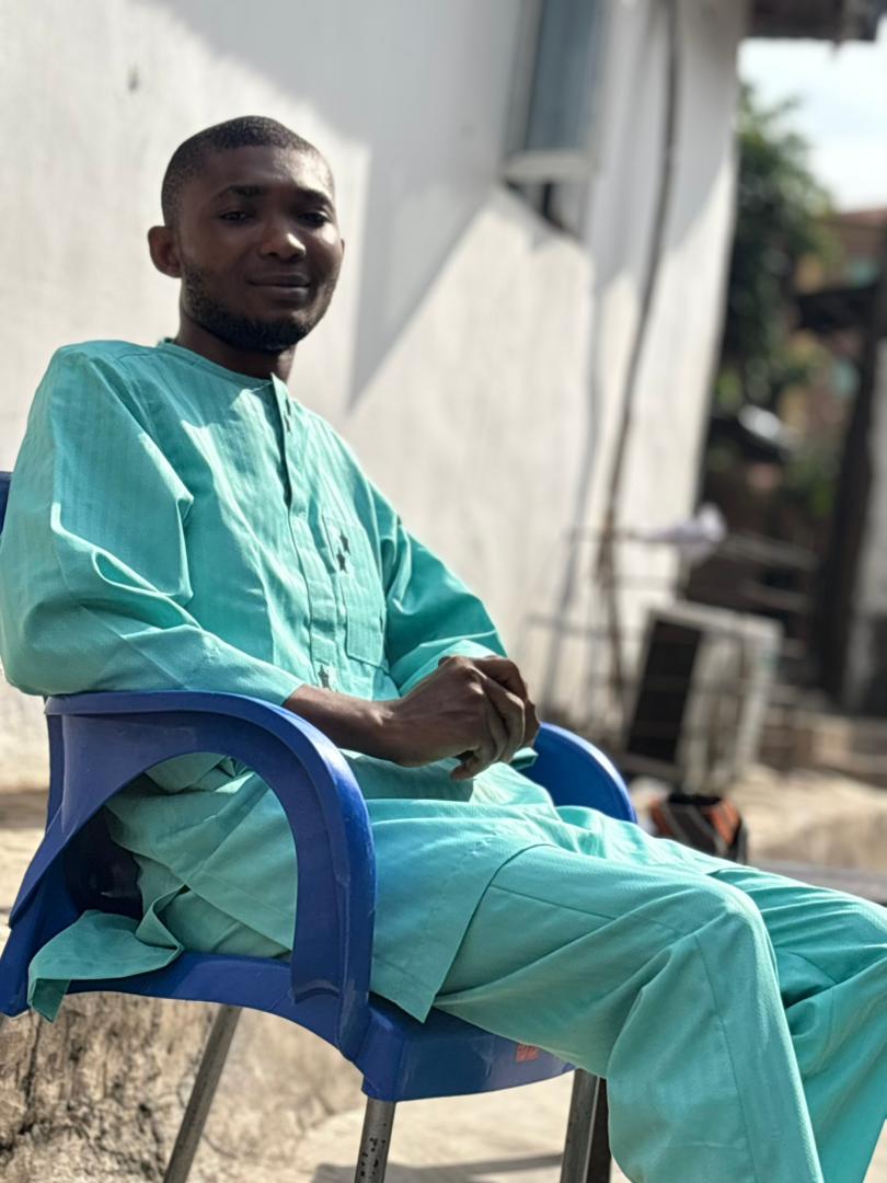 AnifaOlaEmpire's tweet photo. What does IFA say about Ori?
Akata wuruwuru awo Ori lose ifa fun Ori,
Nijoti ti o nti ile Orun bo wa si Aye,
Ebo lawo ni ko se,... 
Ori eni lawure,ero bi eji lowuro e di Eda yin mu, Ori eni lawure
Ifa reveals that before coming to Earth,  everyone choose their Ori in heaven,... https://t.co/tO1FEsxepg