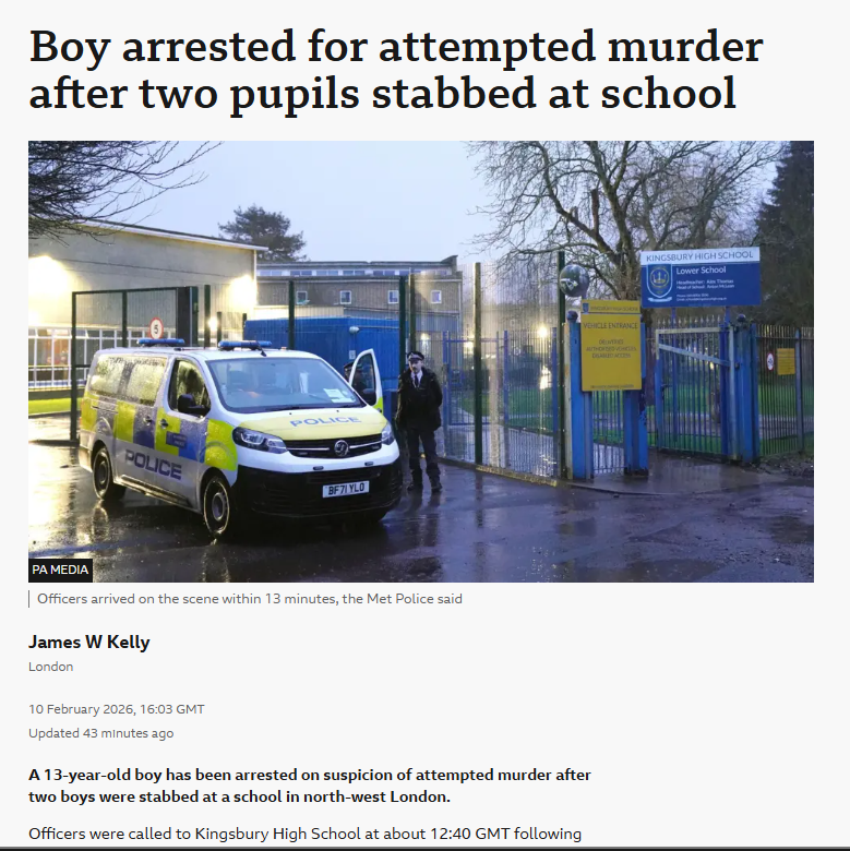Quincun36705461's tweet image. This is now being investigated by the Terrorism Police.
Double stabbing at London School. 

A 13 yr old FFS arrested for attempted murder!

Phillipson can shove her virtue signalling. Kids being stabbed... this is on YOU and your bloody leader Starmer.

GET OUT!