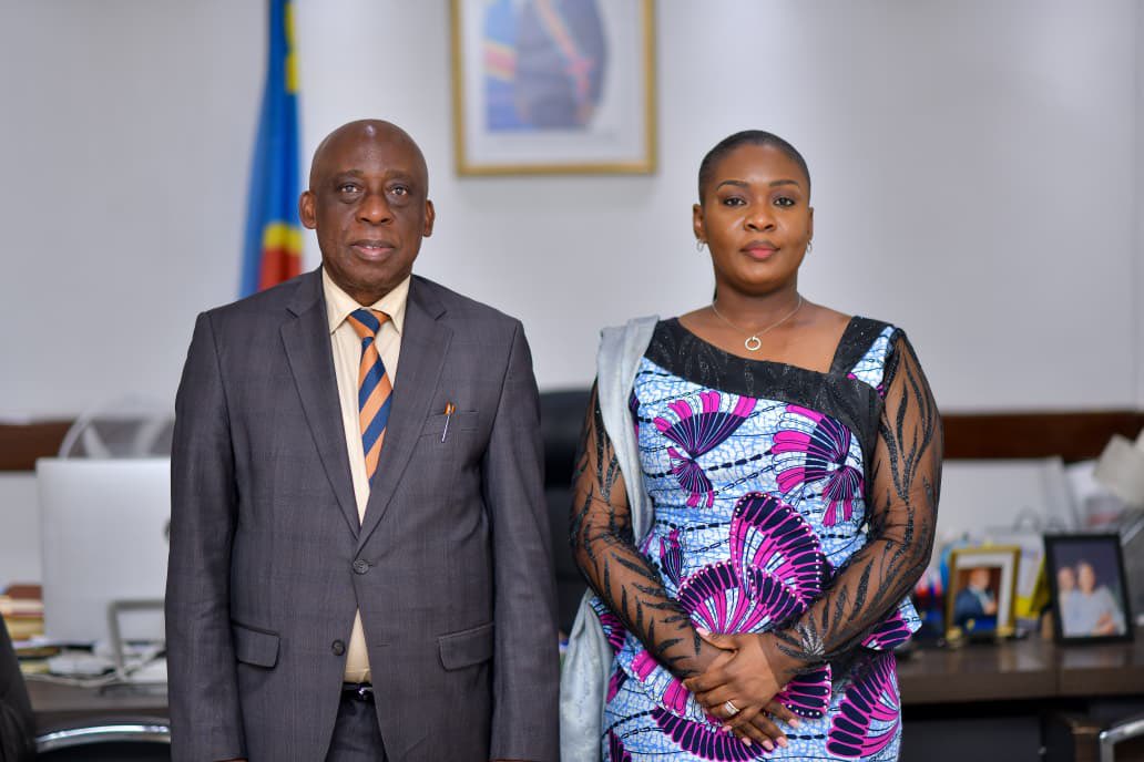 fonak43150's tweet photo. FONAK - OVD : cap sur la synergie
La DG a.i. du FONAK, Mme Lisette Katako Amboheki, a échangé avec le DG de l'OVD, M. Victor Tumba, autour de la complémentarité des missions en matière d'assainissement, drainage et protection des infrastructures. Une coordination durable https://t.co/5opda8aRat