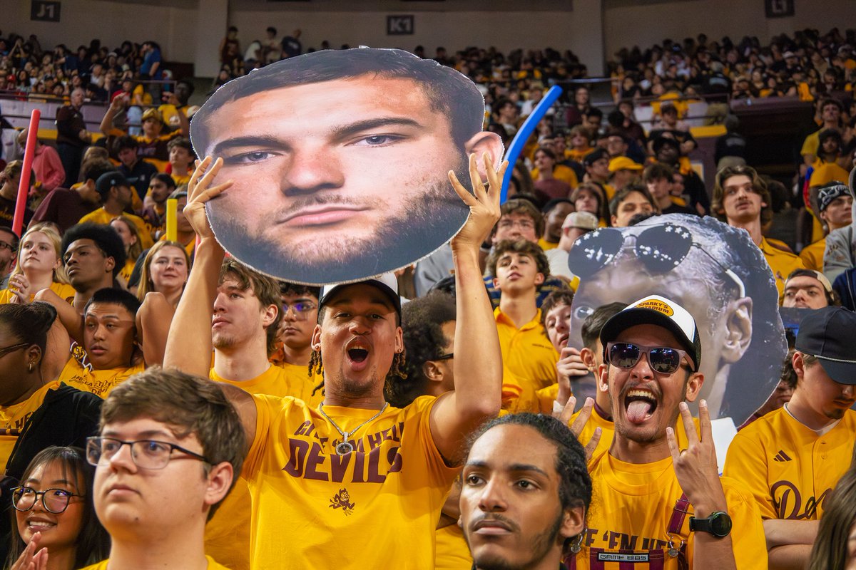 942 Crew tweet media