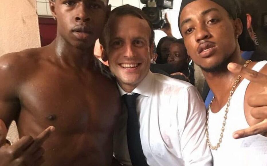 UtopicRetour's tweet photo. @jon_delorraine Mon dieu !! 
Faut reconnaître qu’il a fait du chemin le machin!! https://t.co/3ydWyyeole
