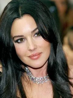 Beloom ve Belluccı lenssiz çok benzettim iki sexy,çekici kadın. 
<a href="/Belisklcarslnn/">Belis</a> kendi gözlerinin rengi çok güzel,bakışların derinleşiyor o renkle ♡
#kismetseolurr
#belbar
<a href="/Barisscavdarr/">Bariscavdarr</a>