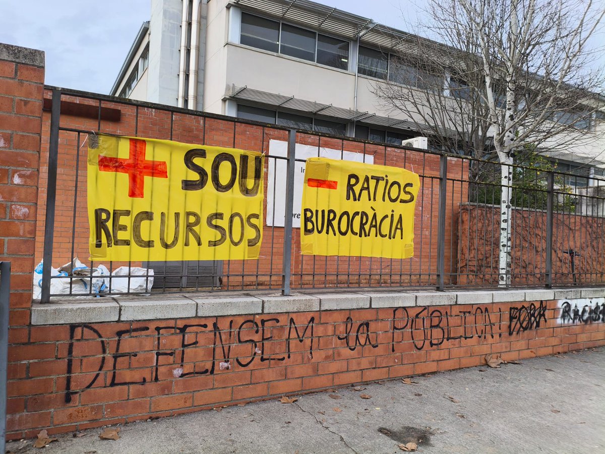 Algun dia hauríem de parlar de com els governs boicotegen i vulneren el dret a la vaga imposant uns "serveis mínims" indignes d'un govern que es diu democràtic. <a href="/gencat/">Generalitat de Catalunya</a> i <a href="/educaciocat/">Educació</a> estan cagats per demà #11f2026 Celrà👇