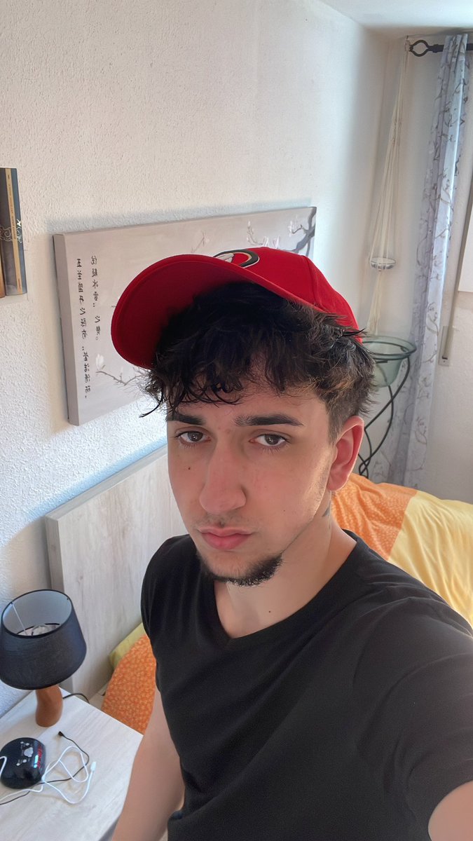 Carles tweet media