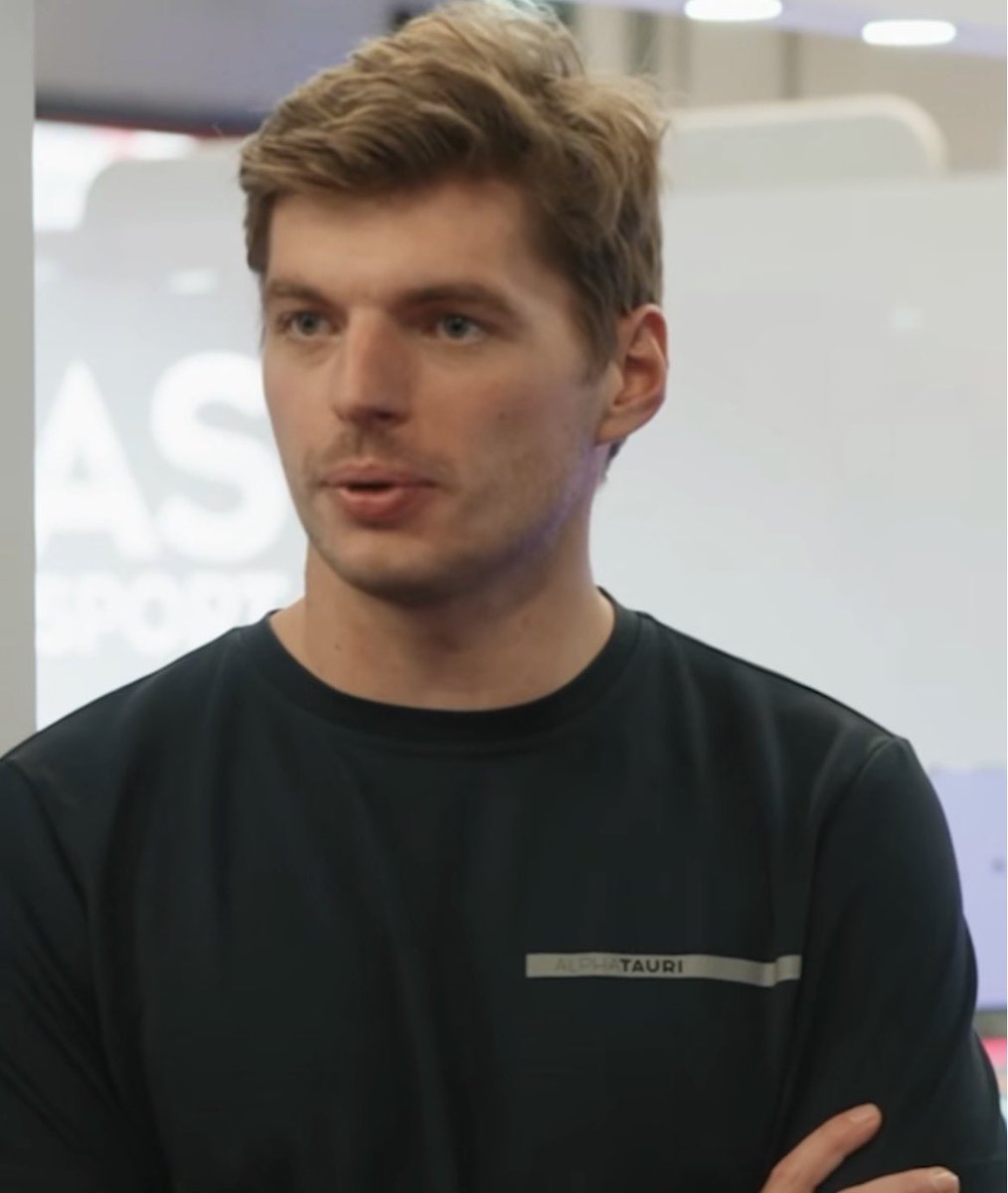 maxplaincoffee's tweet image. he truly looks so much younger without that stupid hair gel… #stopit #befree 💔