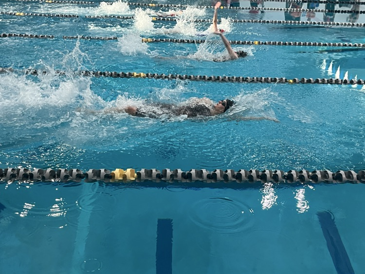 fzeactivities's tweet photo. Our Lions take on the GAC! Uptain, Breitbach, Siders, and Walker in the medley relay to kick things off! https://t.co/KJ2aC3Yqv9