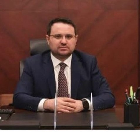 İmamoğlu ve çetesini bitiren tunç yürekli Başsavcı Akın Gürlek adalet gemisinin dümeninde.

Ülkemize hayırlı olsun