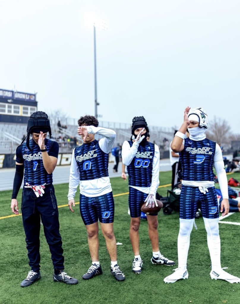 2 H U N N I T tweet media