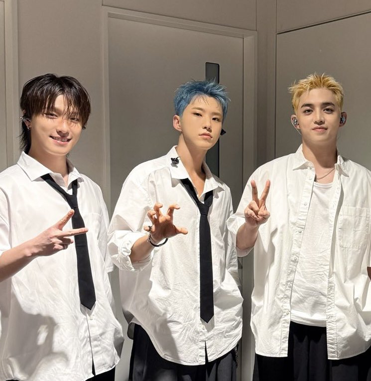 sooncheolthinkr's tweet photo. happy dino day!! 🥳

#Bang_터져버리는_디노의_생일폭죽 
#EyesOfLove_DinoDay https://t.co/4M9o0PrNZk