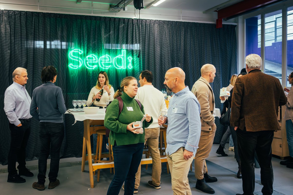 seed_lab_fr's tweet photo. Inauguré le 28 janvier à la HEG Fribourg, Seed est un nouvel espace pour apprendre en entreprenant. 70 participant·es, une conviction simple : on n’entreprend pas seulement pour créer une entreprise, mais pour apprendre. Seed est lancé 🌱 https://t.co/RzUny03yOc