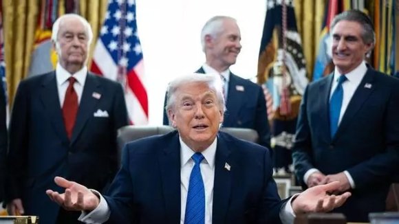 El presidente de EE.UU. rescindirá el dictamen de peligro de la Agencia de Protección Medioambiental, una medida que elimina las restricciones a los gases de efecto invernadero las cuales tomaban en cuenta los peligros para la salud.

cubadebate.cu/noticias/2026/…