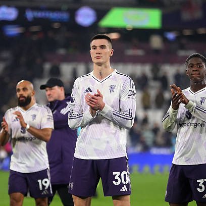 SullyTalkz's tweet image. The potential Benjamin Sesko has is honestly scary. It feels like he's improving every game, even with the limited minutes. 5 goals in his last 6 now. At only 22, he has so much to learn and develop into his game as well. The type of player who can win you a game out of nothing.