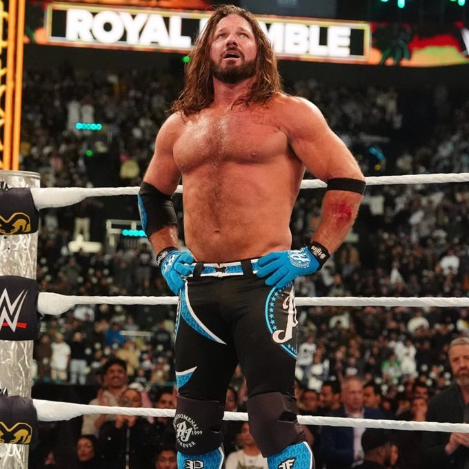 Planeta_Wrest's tweet image. 🚨🚨ÚLTIMA HORA🚨🚨

AJ Styles y la #WWE habían negociado un nuevo acuerdo, pero a medida que se acercaba el #RoyalRumble y no estaba cerrado, se decidió celebrar la lucha contra Gunther. Ambas partes siguen negociando el futuro de AJ con la compañía, pero no se ha sabido nada de