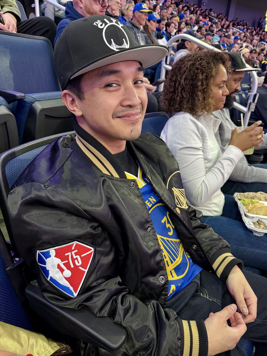 me:  I refuse to be one of those cornball dudes who shows up wearing a jersey and team colors to a game. Leave that to the 11 year old’s. Weirdo behavior.

also me, last night: