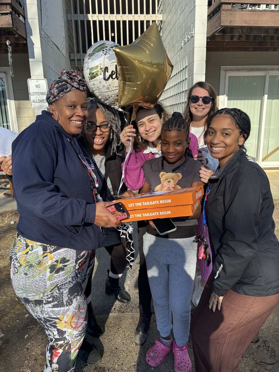 LaburnumES tweet media