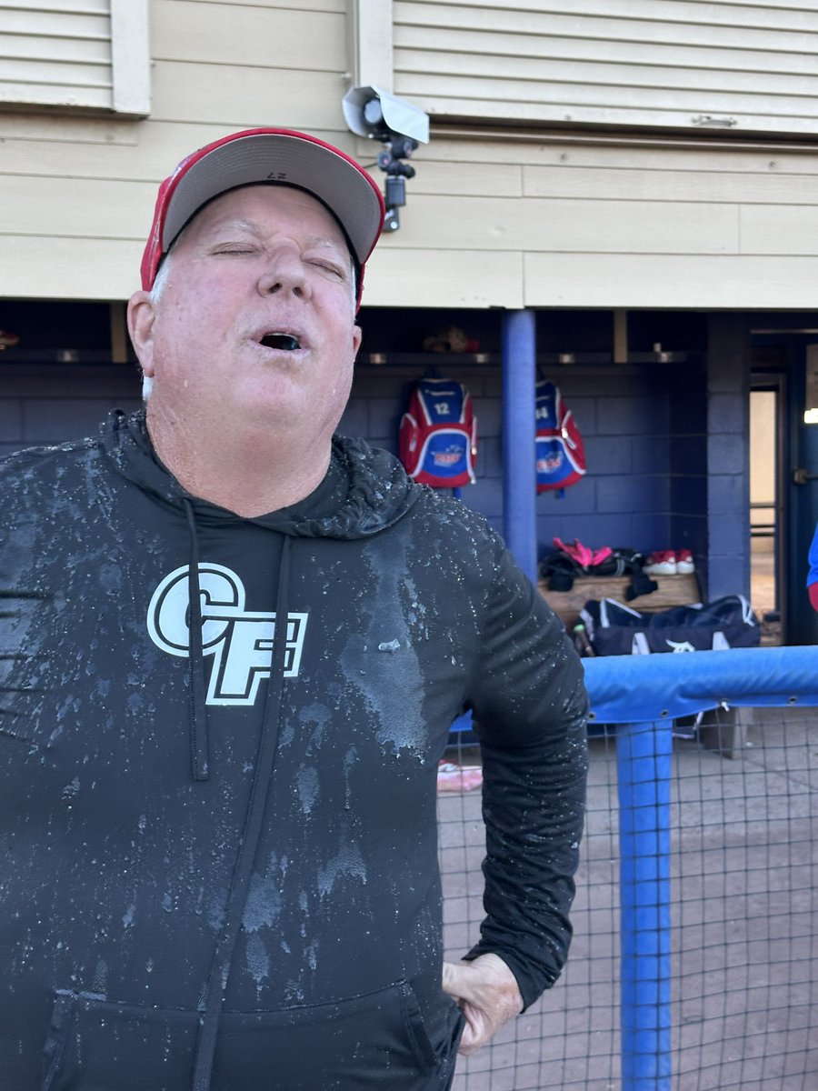 David Houtz tweet media