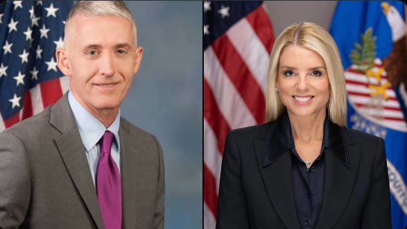DOGEQEEN's tweet image. 🚨BREAKING: Trey Gowdy may be in line to replace Pam Bondi as attorney general.

Do you firmly support this?

YES or NO?

Give me a Thumbs-Up👍, if you support Trey Gowdy more than Pam Bondi.