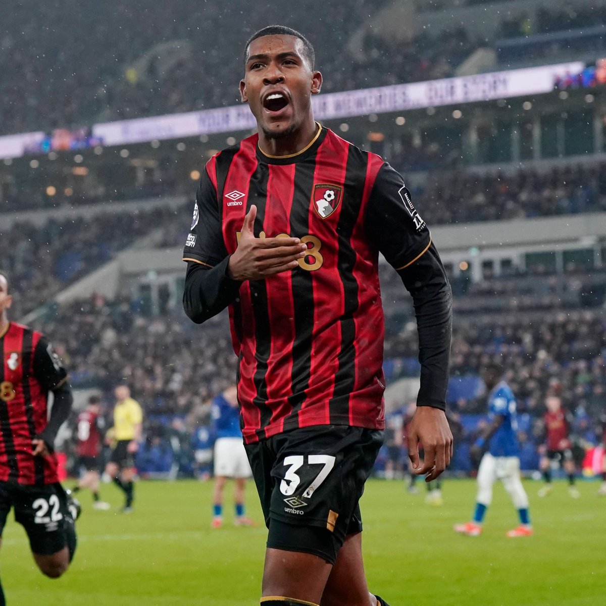 SofascoreBR's tweet image. Participações em gols na Europa:

3 - Rayan (2 gols + 1 assist)
2 - Gabriel Barbosa (2 gols)
-
0 - Pedro

🤯🤯