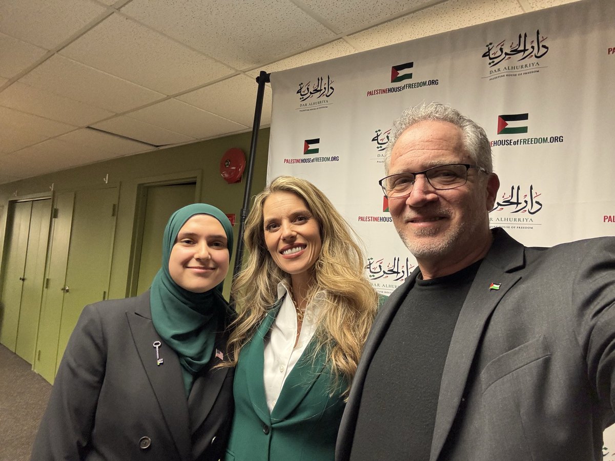 This is every Zionist supremacists worst nightmare. Muslims, Christians and Jews all united under the banner of religious freedom. We condemn Zionist supremacy and the demanding we deny our individual faith for the fear of being called an antisemite. Religious freedom lives on.