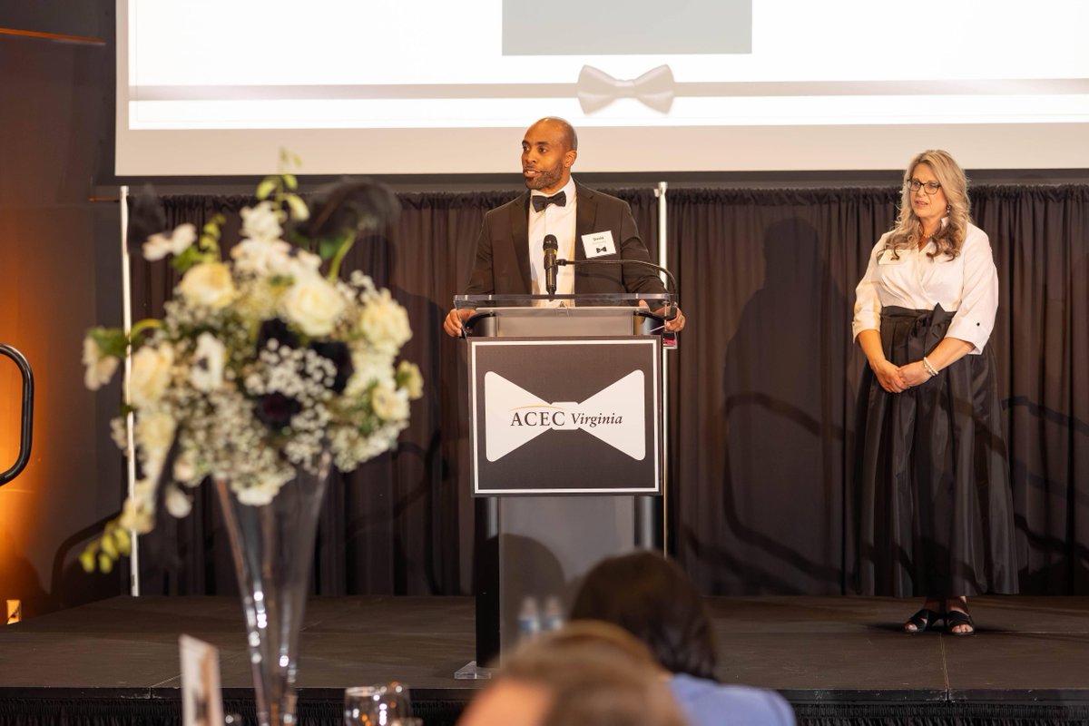 Manhattan Construction Group tweet media