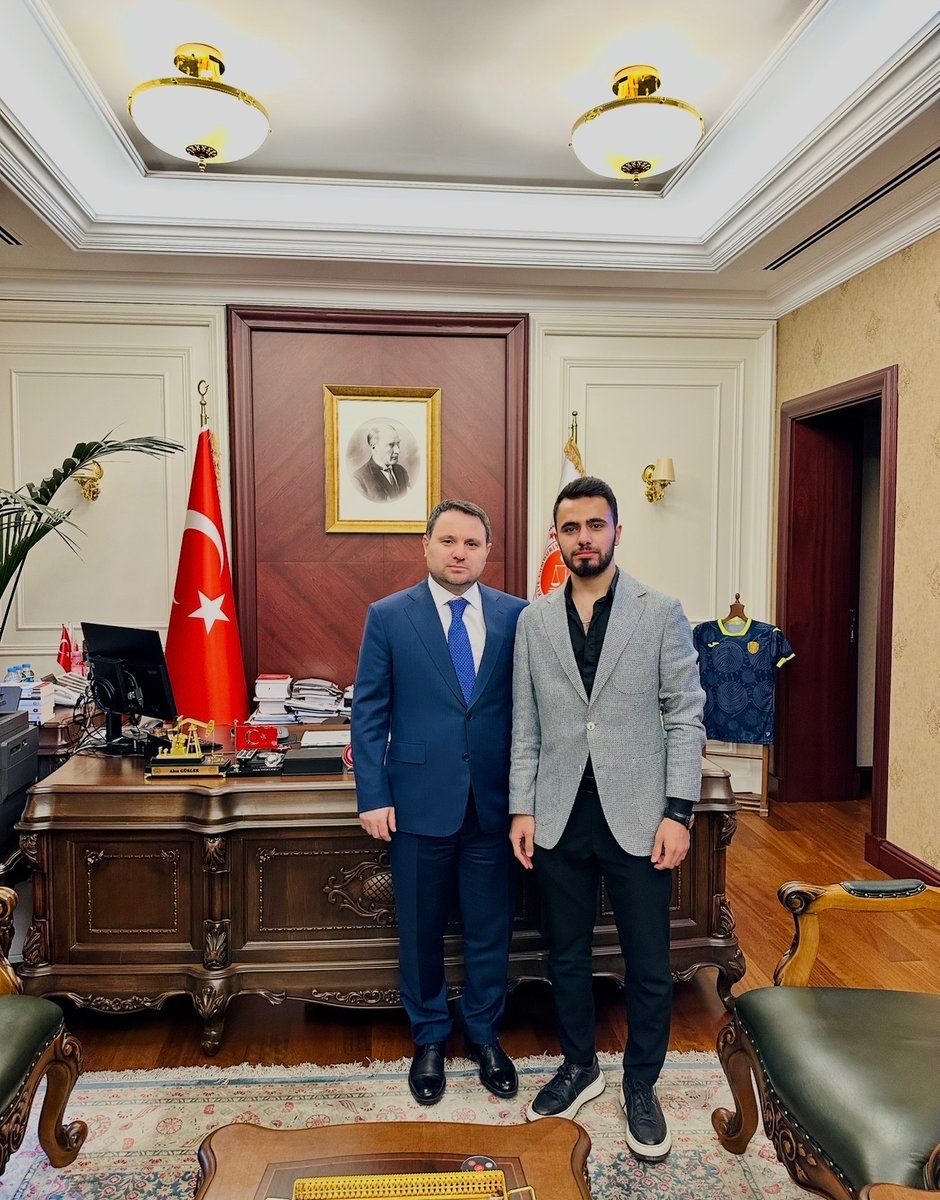 avyusuftoru's tweet photo. Hayırlı Uğurlu Olsun Abim.
Yeni Adalet Bakanı Akın Gürlek. https://t.co/JbtmxMegkU