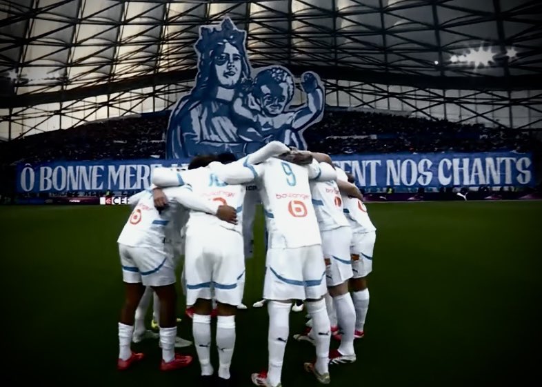 Juste avant Strasbourg et 15 jours avant Lyon et le 1/4 de la Coupe de France.
C’est sur cette période qu’on pouvait récupérer notre place en UCL et encore espérer un titre.
Mais réjouissez vous de son départ et des crises à répétition.
Vous êtes le mal de ce club.
#teamom