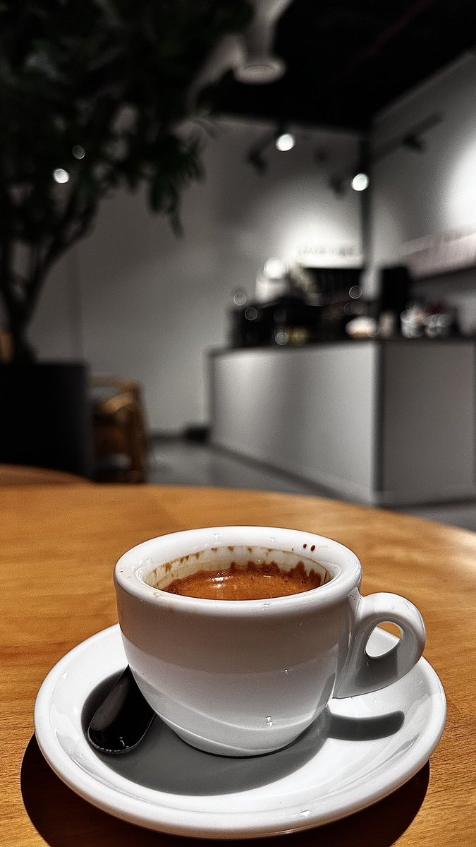 F9But's tweet image. 