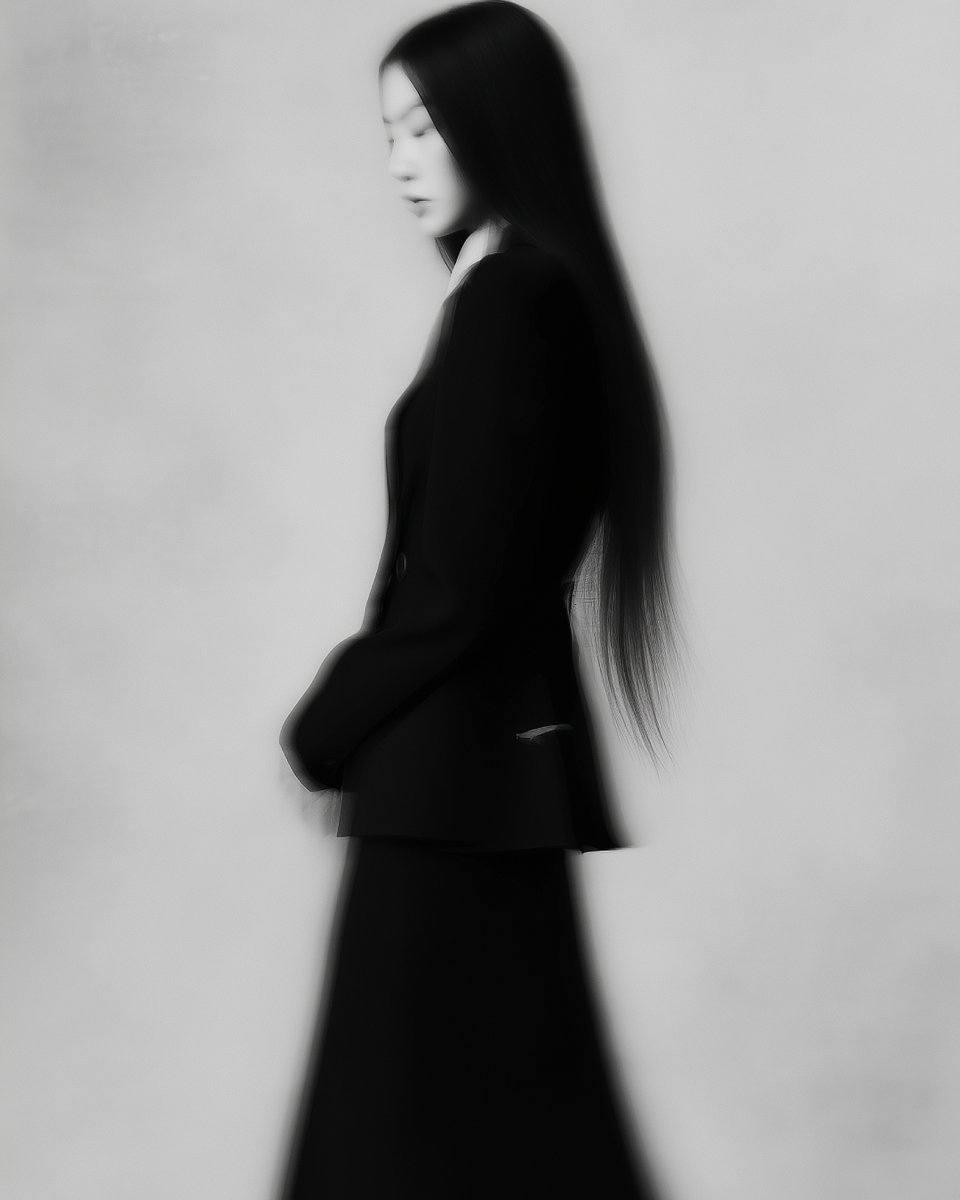QT your Black and White Art. 
#AIart #aiartist #Midjourney
