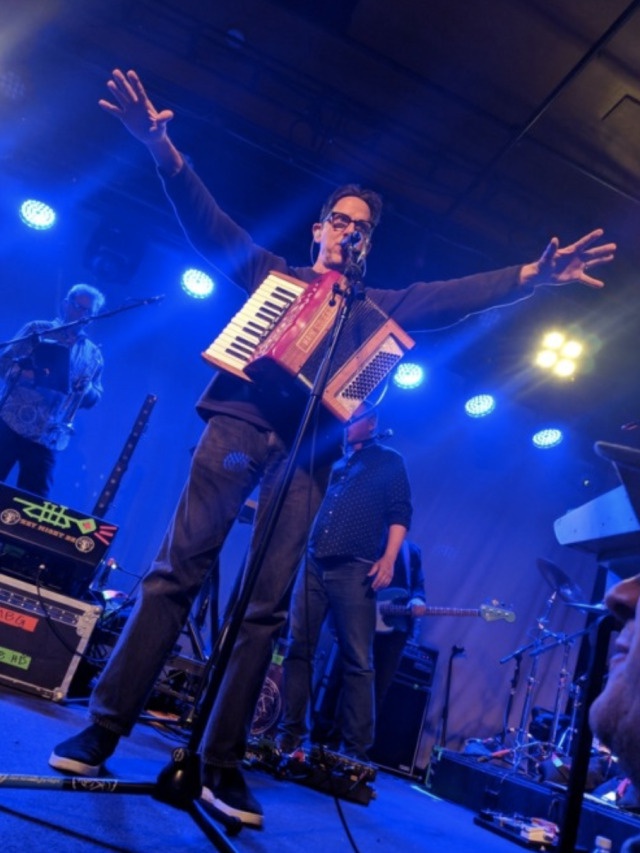 Daily TMBG (@daily_tmbg) on Twitter photo 