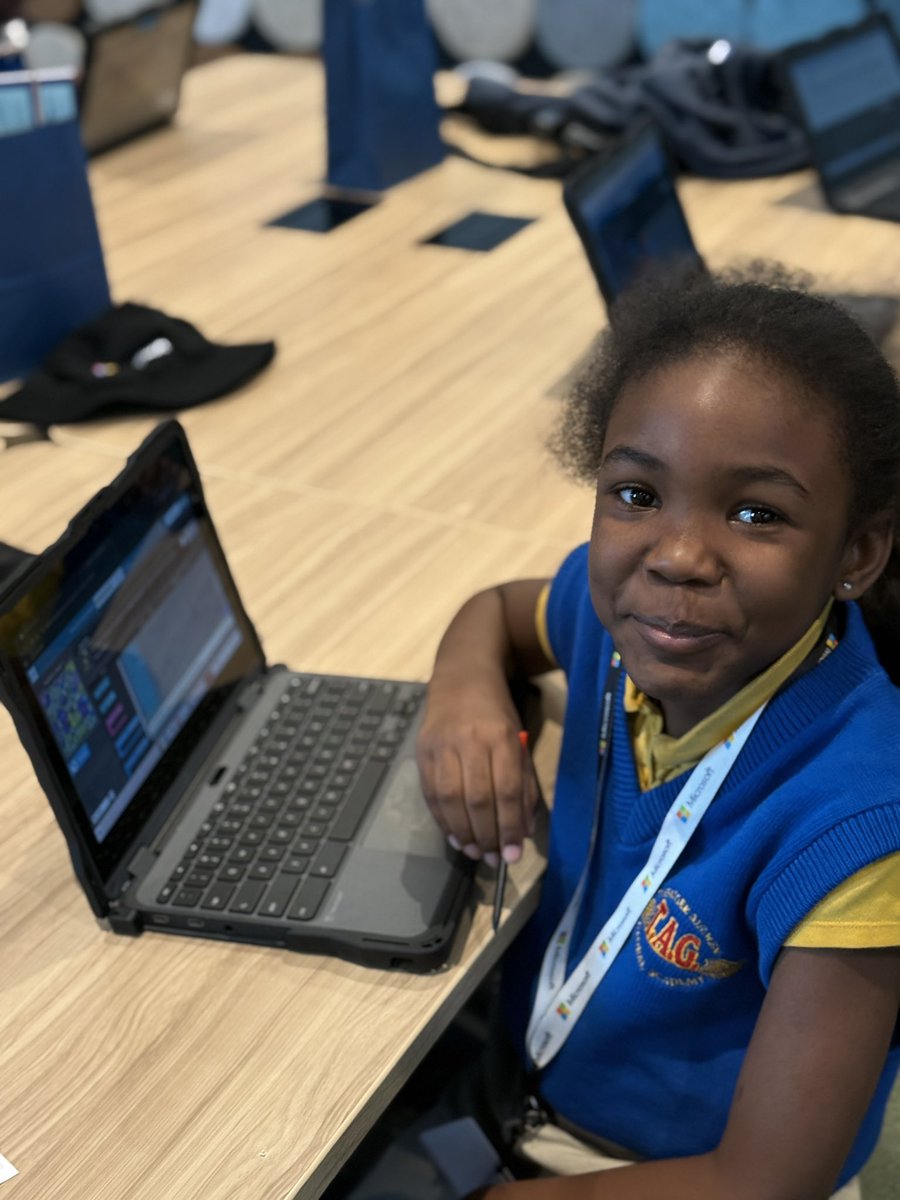 Ashley Murray tweet media