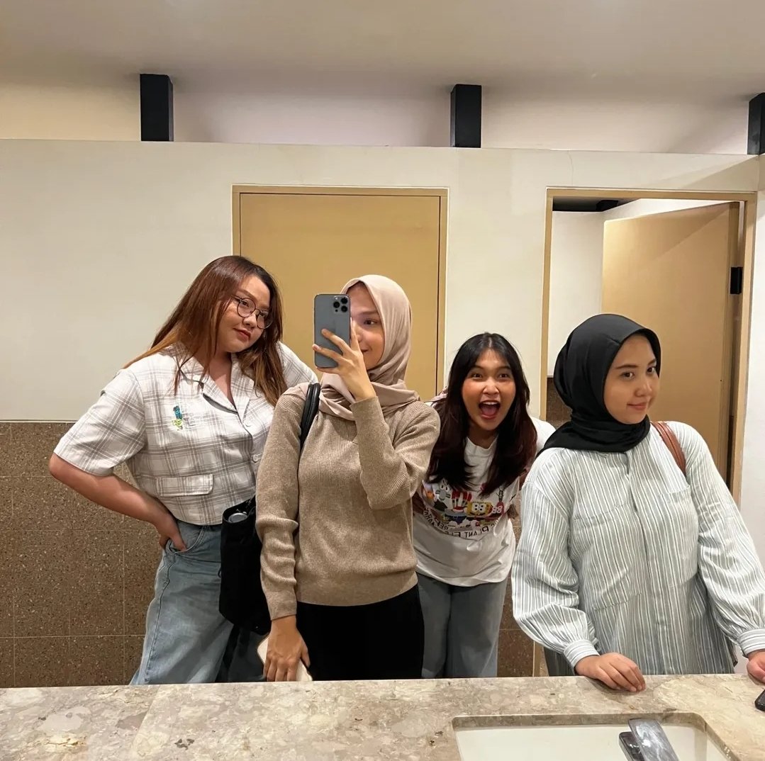 Leftoverpizza7's tweet photo. Yg suka ini dm gw https://t.co/lesCFU1C2t