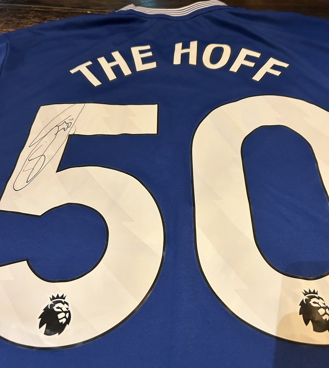 J Hostettler-Davies tweet media