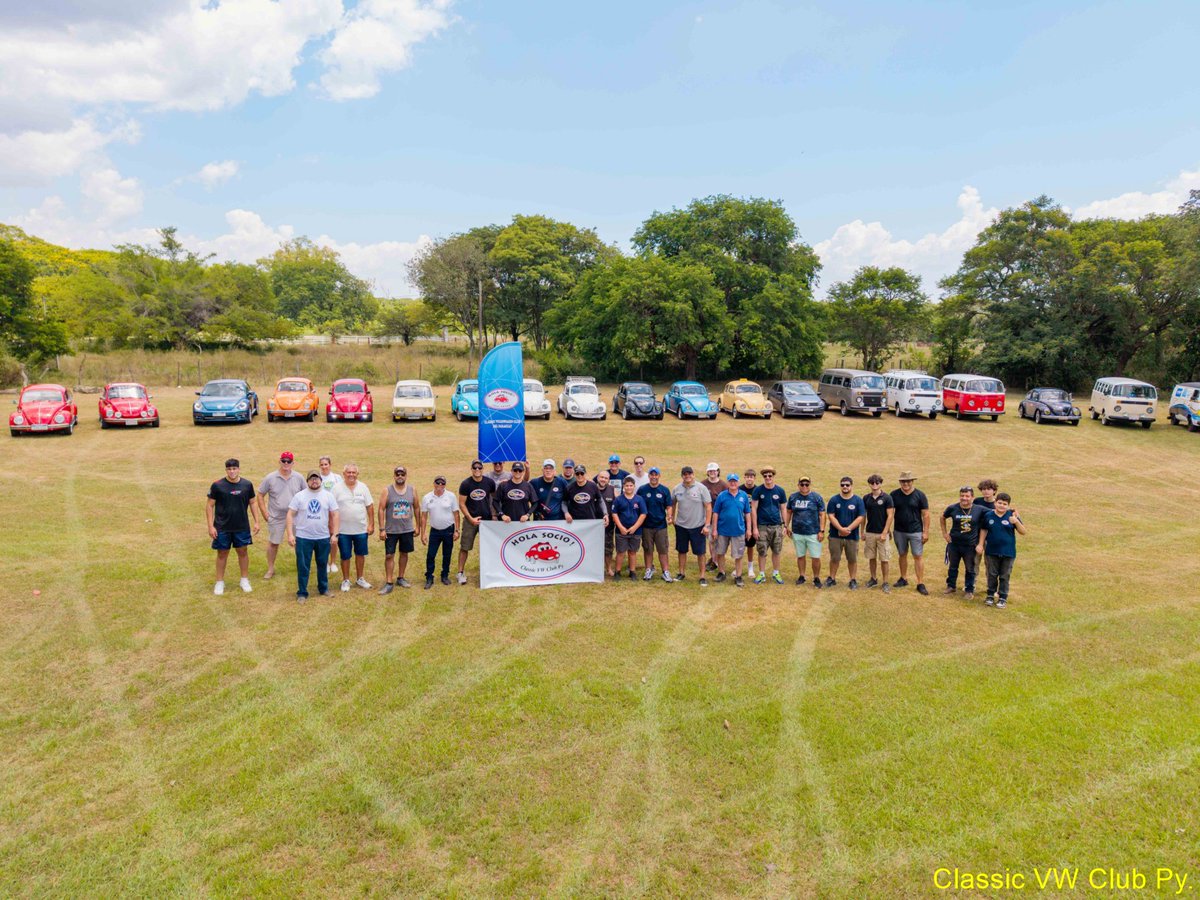 CVWC_PY's tweet photo. El 08/02 realizamos nuestra tradicional Caravana a Sanber, con la participación de 30 vehiculos en total. Contamos con el impecable apoyo de la Patrulla Caminera, de Senatur y de DIESA. 
@Senatur_Py #volkswagenparaguay
Todas las fotos en: https://t.co/HLLfs8N6dn https://t.co/cyBJfOad7K