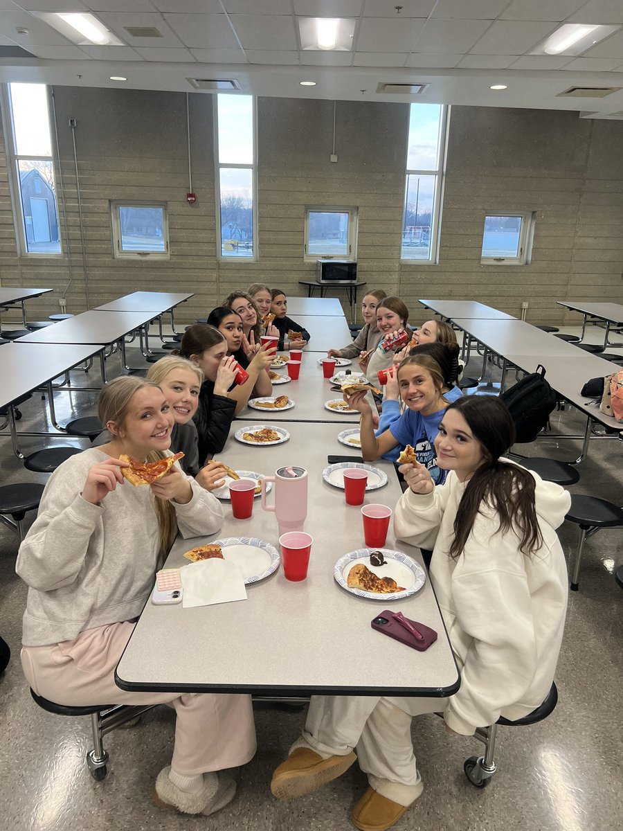 McHenry Girls Basketball tweet media