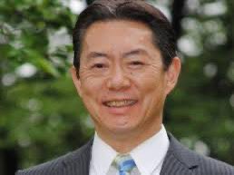 Ptaro_chan's tweet image. 少子高齢化と人口減少で財政が3年連続赤字。まさに火の車だった流山市の市長になる
　↓
税収UPのため人口を増やすことに専念
　↓
全国自治体で初の「マーケティング課」を設置
　↓
子育て世代にターゲットを絞る
　↓
職員から猛反発 ”全ての年代に公平にサービスを届けるのが行政の役目”
　↓
　↓…