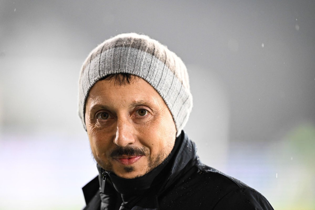 Vibes Foot tweet media