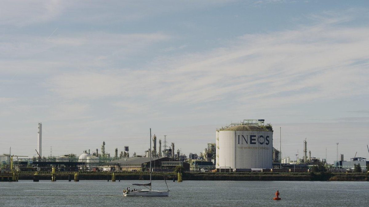 Deloitte snoeihard over redding Europese industrie: van beloftes van 2024 is niets in huis gekomen tijd.be/politiek-econo…