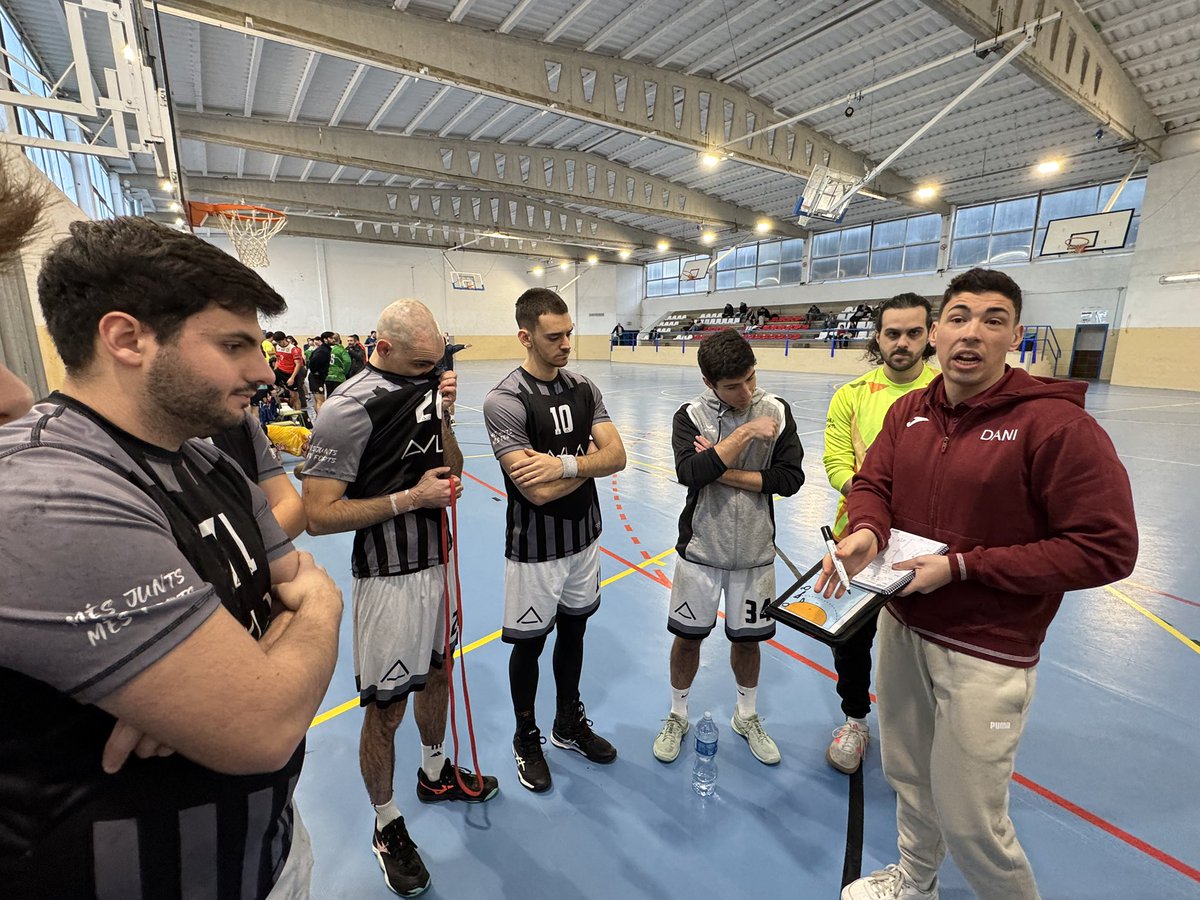 AE AULA Handbol tweet media