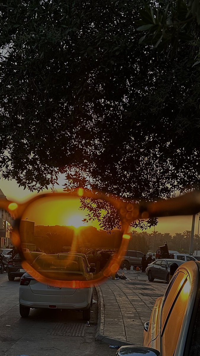 F9But's tweet image. 