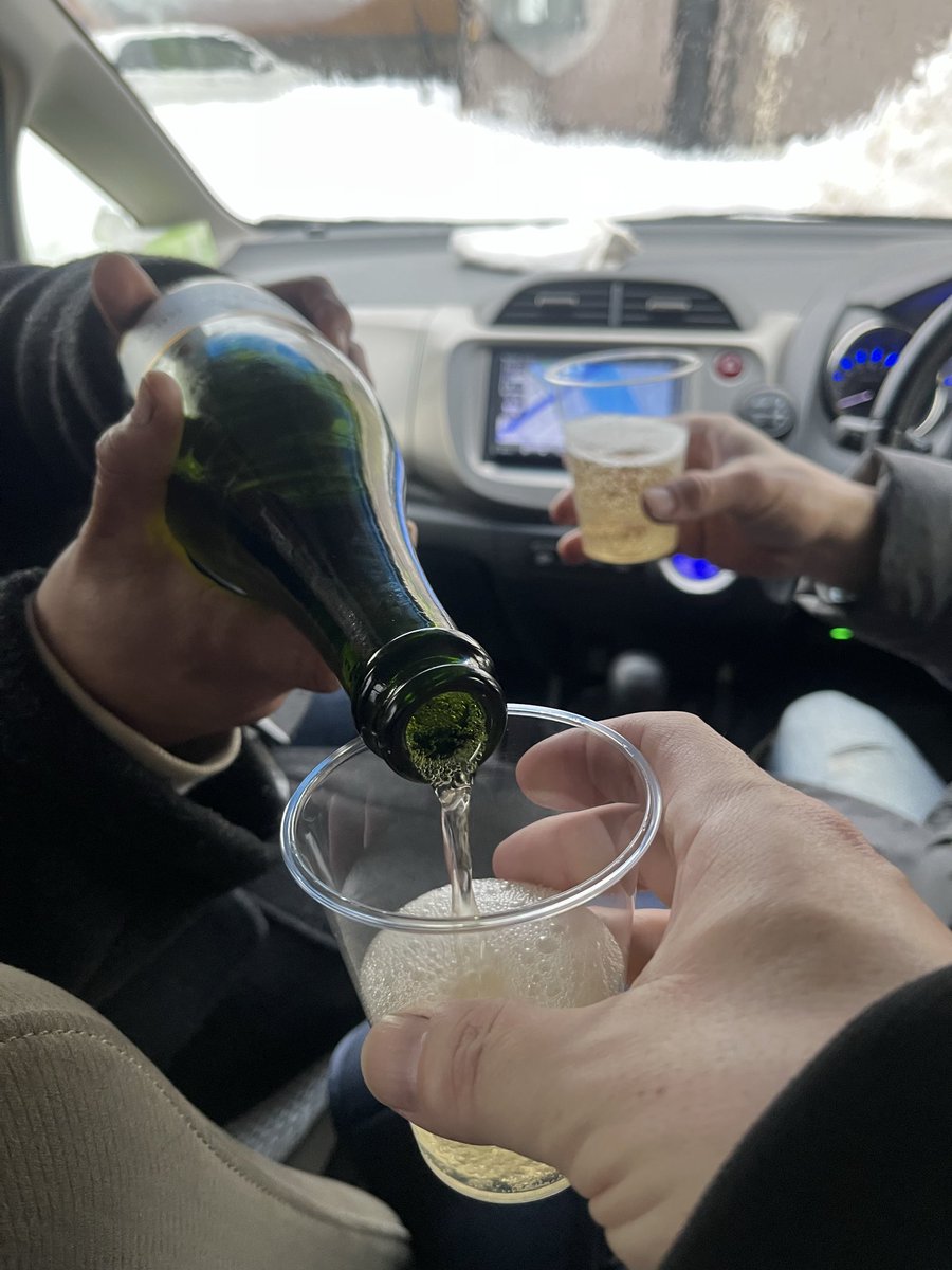 kfyk2's tweet photo. おはようございます🍸
ウェルカムドリンクいただきまーす🤣 https://t.co/SrvizkDPkw