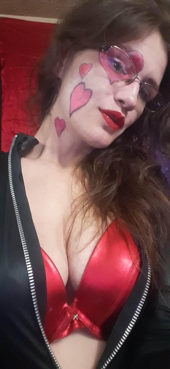 Vote to help ForeverAutumn win in the Valentine Vibes Contest on <a href="/ManyVids/">ManyVids</a> ➡️ manyvids.com//contests/5934…