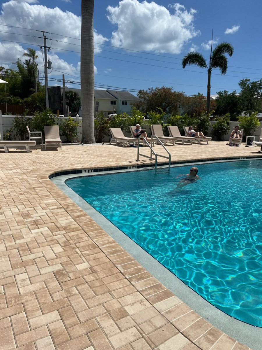 HibiscusSuites's tweet photo. It may be a little cooler in Florida right now, but our pool is heated, so a refreshing swim is still on the schedule! Whether you’re starting your morning with a few laps or winding down after a day of exploring, pool time is always a good idea here. 🏊‍♀️
https://t.co/iREHVBDHjL https://t.co/CNLUwwQhak