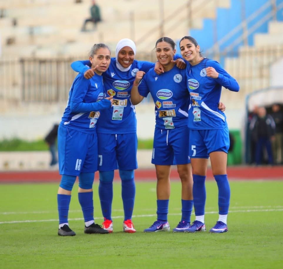 Lesvertes_dz's tweet photo. Aucune équipe ne peut faire face au CF Akbou 💪💙🤍

#CFAkbou https://t.co/8ErBqE7EAw