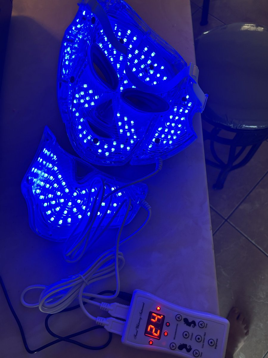 bthyle's tweet image. Beauty LED Mask: precautionary instructions. Place the mask 2 to 3 ft in front of you on a table/desk.  Notice I became red from wearing the mask over my face. So keep it  2 ft away. It will also disinfect any room you use it. Good bye measles. Same with IPL Laser Hair Removal.