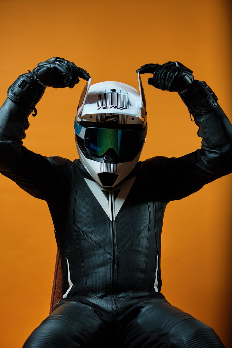 subluminal tweet media