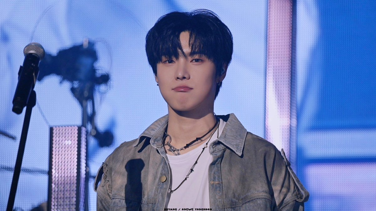 kkyang_heart's tweet image. 260208 O! NEW E!VOLUTION V 원위 #용훈

입 삐죽😗

#원위 #ONEWE #용훈 #YONGHOON