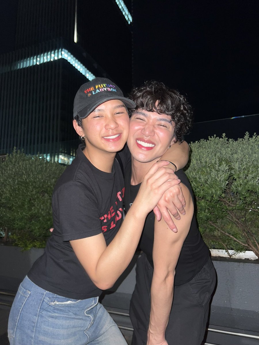 Rewatching Ateh Minty going home still shatters my heart. 💔 Our sisterhood only grew stronger after filming we’ve visited, we’ve stayed so close. I always tell her how much I regret not protecting you when I had the chance. I should’ve saved you. #DragRaceUK