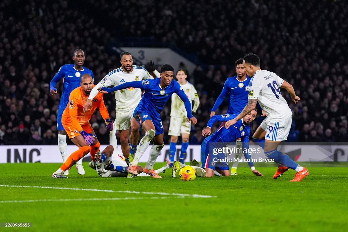 SebC__'s tweet photo. ⚽️BREAKING DOWN CHELSEA'S TWO GOALS CONCEDED

Embrace the opportunity to learn about the sport instead of blaming the fireman for trying to put out the fire. https://t.co/Rd3yX5X0yM