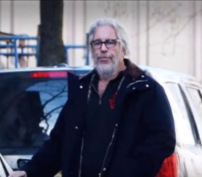 🚨 Atenção l Novas imagens reforçam teoria sobre Jeffrey Epstein estar vivo e morando em Tel Aviv, Israel