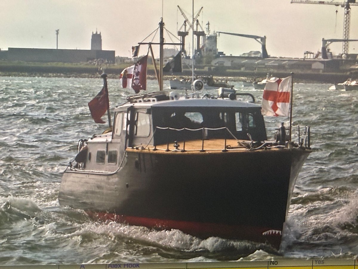 Gerfalcon a RNPS and Dunkirk Little Ship tweet media
